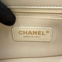 Pre Owned Chanel Matelasse Chain shoulder Off-White Calf Leather