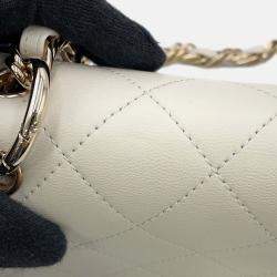 Pre Owned Chanel Matelasse Chain shoulder Off-White Calf Leather