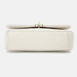 Pre Owned Chanel Matelasse Chain shoulder Off-White Calf Leather