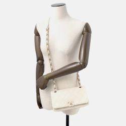 Pre Owned Chanel Matelasse Chain shoulder Off-White Calf Leather