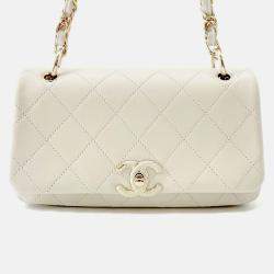 Pre Owned Chanel Matelasse Chain shoulder Off-White Calf Leather