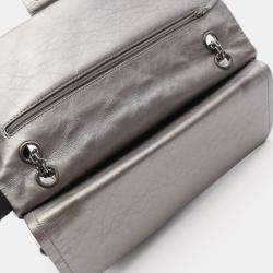 Pre Owned Chanel 2.55 Matelasse Maxi Silver Leather Double Flap Shoulder Bag 
