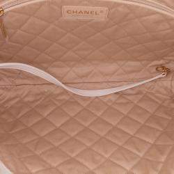 Pre Owned Chanel White Small Quilted Shiny Calfskin 22 Handbag
