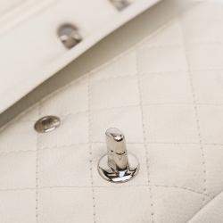 Pre Owned Chanel White Medium Classic Caviar Double Flap