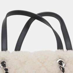 Pre Owned Chanel White Shearling Coco Neige Tote