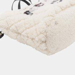 Pre Owned Chanel White Shearling Coco Neige Tote