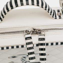 Pre Owned Chanel White Medium Caviar CC Filigree Vanity Case