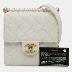 Pre Owned Chanel White Small Lambskin Chic Pearls Flap