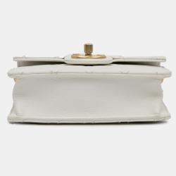 Pre Owned Chanel White Small Lambskin Chic Pearls Flap