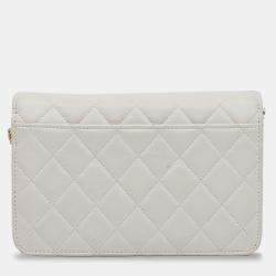 Pre Owned Chanel White Enchained Wallet on Chain