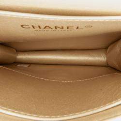 Pre Owned Chanel White Small Chic Pearls Flap