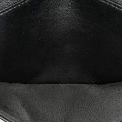 Pre Owned Chanel Black Chevron Lambskin Button Wallet On Chain