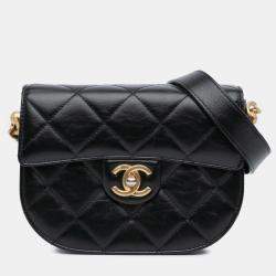 Pre Owned Chanel Black CC Quilted Calfskin Round Moon Messenger Flap