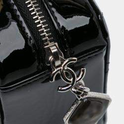 Pre Owned Chanel Black CC Quilted Patent Diamond Resin Clutch With Chain