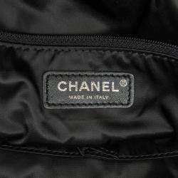 Pre Owned Chanel Black Large Quilted Knit Pluto Glitter Satchel