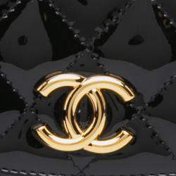 Pre Owned Chanel Black Mini CC Quilted Patent Leather Top Handle Clutch with Chain