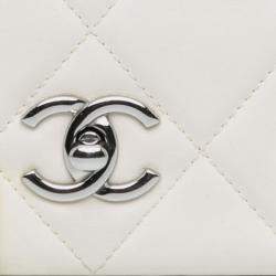 Pre Owned Chanel White Mini Quilted Lambskin Chain Rows Flap