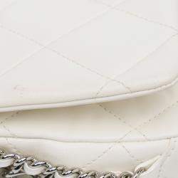 Pre Owned Chanel White Mini Quilted Lambskin Chain Rows Flap