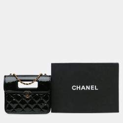 Pre Owned Chanel Black Mini Quilted Patent Graphic Catch Flap