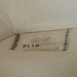 Pre Owned Chanel White Quilted Caviar Leather Medium Classic Double Flap Bag