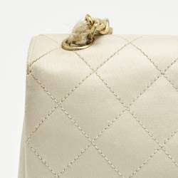 Pre Owned Chanel Off White Quilted Satin Vintage Flap bag