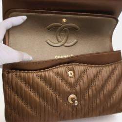 Pre Owned Chanel Medium Calfskin Pleated Chevron Chanel Classic Flap
