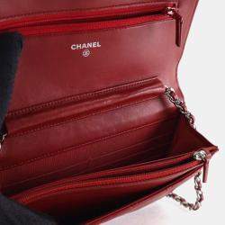 Pre Owned Chanel WOC Red Lambskin 19 series