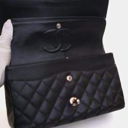 Pre Owned Chanel Medium Black Caviar Classic Double Flap Bag