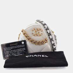 Pre Owned Chanel White Calfskin 19 Round Clutch With Chain