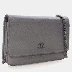 Pre Owned Chanel Crinkled Grey Calfskin Wallet On Chain (WOC)