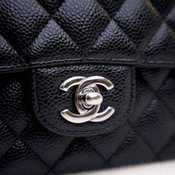 Pre Owned Chanel Medium Caviar Classic Double Flap Bag