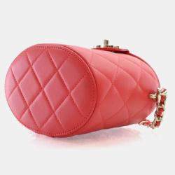 Pre Owned Chanel Coral Lambskin Resin Elegant Chain Vanity Case
