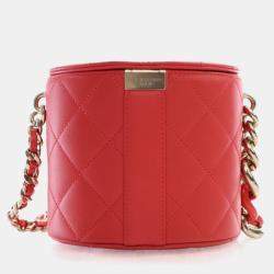 Pre Owned Chanel Coral Lambskin Resin Elegant Chain Vanity Case