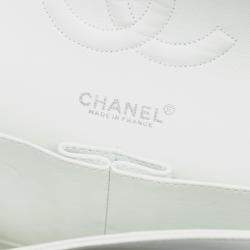 Pre Owned Chanel White Medium Classic Lambskin Double Flap