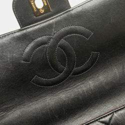 Pre Owned Chanel Black Medium Classic Lambskin Kelly Flap