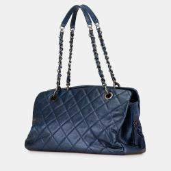 Pre Owned Chanel Blue Quilted Iridescent Caviar Chic Shopping Tote