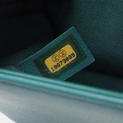 Pre Owned Chanel Boy Chanel Small Shoulder Bag In Lambskin (Sheepskin) - Green