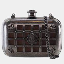 Pre Owned Chanel Grey Paris Edinburgh Mini Gunmetal Grid Cage Clutch on Chain