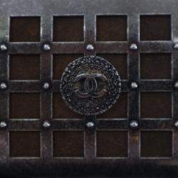 Pre Owned Chanel Grey Paris Edinburgh Mini Gunmetal Grid Cage Clutch on Chain