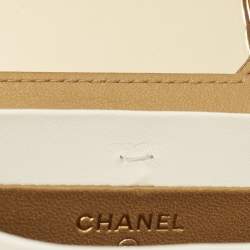 Pre Owned Chanel Off White Quilted Leather Vanity Clutch with Chain
