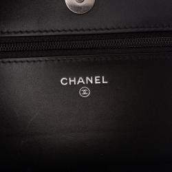 Pre Owned Chanel Black Calfskin Chain 20s Signe Wallet on Chain