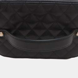 Pre Owned Chanel Black Medium CC Quilted  Caviar Vanity Case