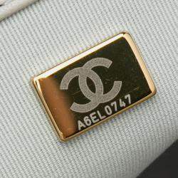 Pre Owned Chanel Grey Maxi Lambskin 19 Flap