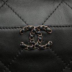 Pre Owned Chanel Black Quilted Calfskin Chain Flat Shoulder Bag