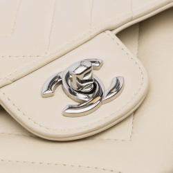 Pre Owned Chanel White Small Classic Chevron Lambskin Double Flap