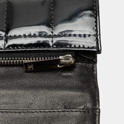Pre Owned Chanel Black CC Chocolate Bar Patent Clutch on Chain