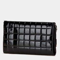 Pre Owned Chanel Black CC Chocolate Bar Patent Clutch on Chain