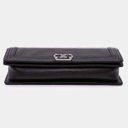 Pre Owned Chanel Black Navy Blue Bicolor Lambskin Boy Clutch