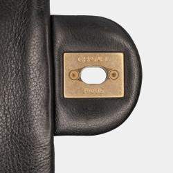 Pre Owned Chanel Black CC Chevron Lambskin Round Flap Satchel