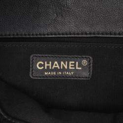 Pre Owned Chanel Black CC Chevron Lambskin Round Flap Satchel
